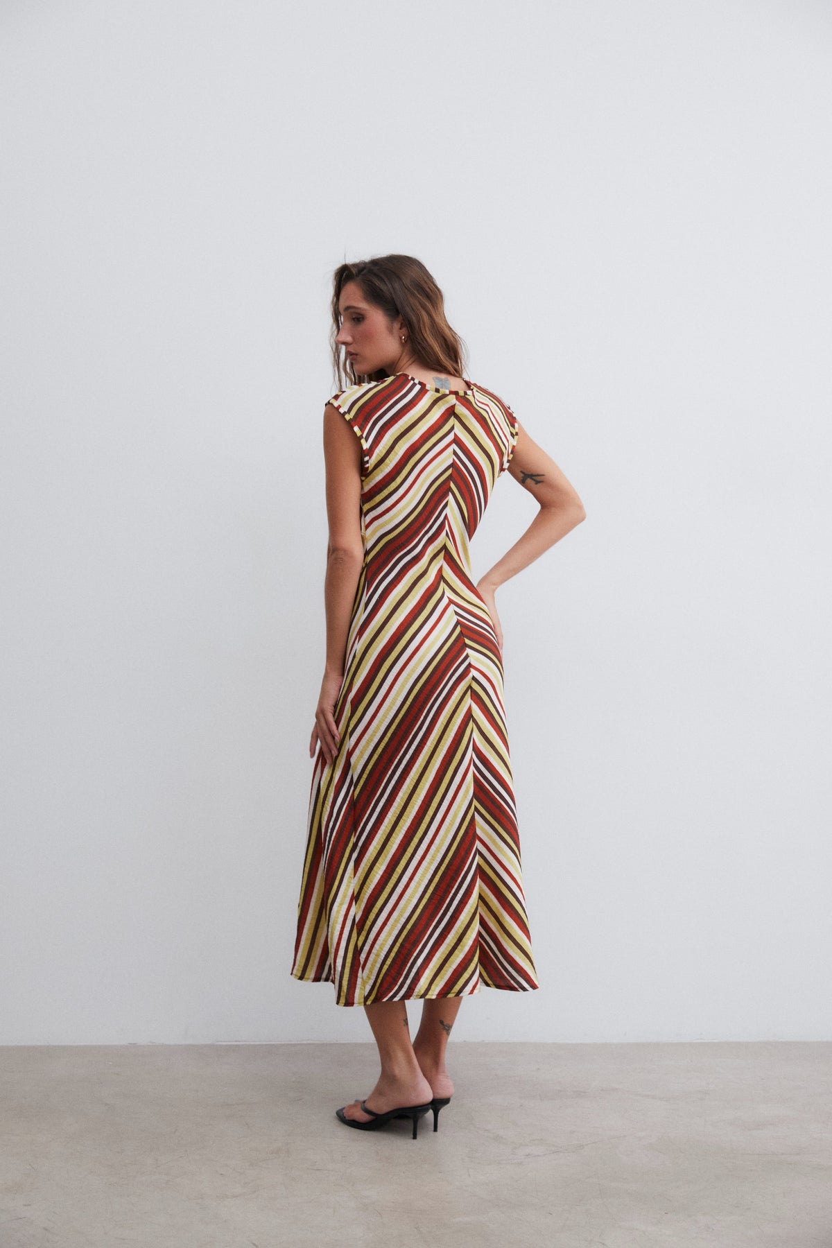 Vestido midi rayas cruzado