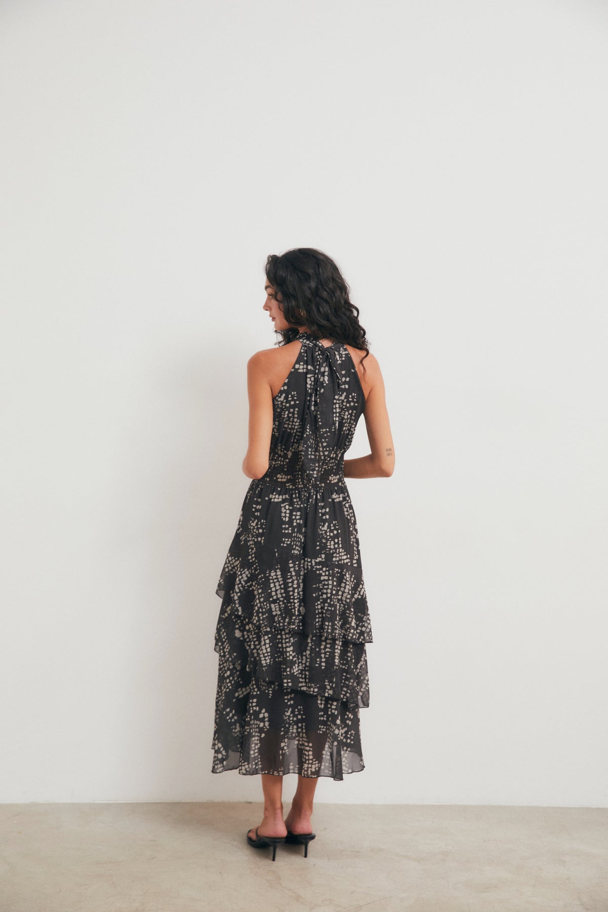 Vestido gasa estampado gris antracita